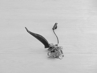 Замок капот датчик citroen ds4 фото №1