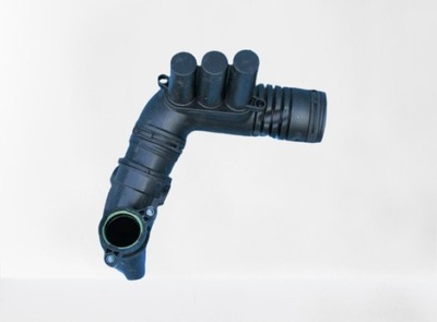 Шланг труба повітря audi a3 1.4 tsi 04e129651c фото №1