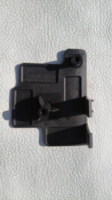 Заглушка рамка бампера правий перед tesla model x 158818902a фото №1