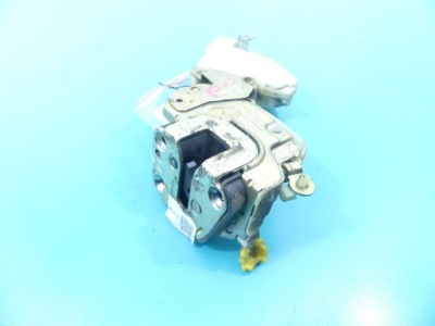 Замок перед правый 4 pin nissan terrano ii europa фото №1