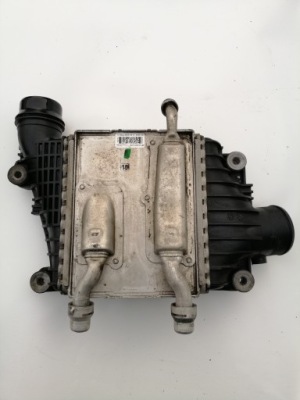 Интеркулер jaguar f pace xe xf gx736k775af фото №1