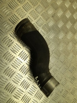 Напрямна всмоктувальна повітря alfa romeo giulia 2017 50536894 фото №1