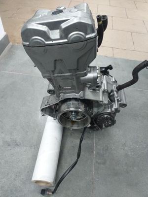 HONDA CB 125 R CB125R JC95 25 SILNIK