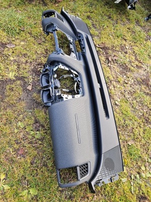 Оригінальна панель приладів приладова оригінальна консоль toyota bz4x фото №1