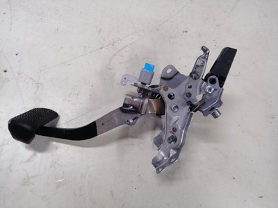 Педаль гальма toyota yaris cross фото №1