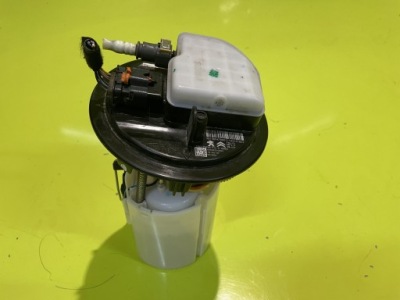 Помпа пального 1.2 thp 9815894780 citroen c3 aircross 18r фото №1