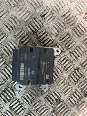 Dacia spring датчик модуль подушка безопасности 285556514r фото №1