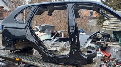 Bok з дах bmw f15 фото №1