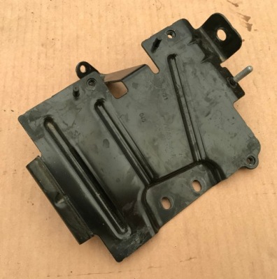 Audi a6 c8 4k основание аккумулятор 4k1915514 фото №1