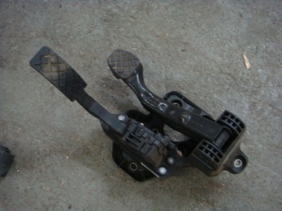 AUDI A1 8X PEDAL SOPORTE GAS HAMULEC  