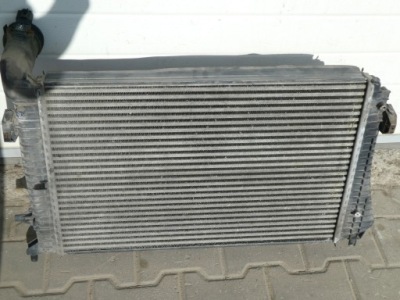 Интеркулер vw audi 3co145803f фото №1