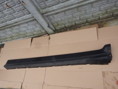 Maseriti levante молдинг порог левая 670040335 фото №1