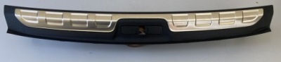 Накладка замка поперечина багажника peugeot 408 9843766580 фото №1
