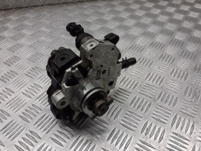 Насос впрыскная toyota yaris verso 1.4 d4d 22100-33011 фото №1