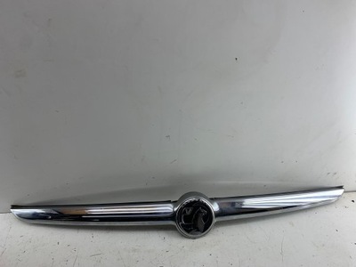 Opel zafira c накладка кришки багажника хром фото №1