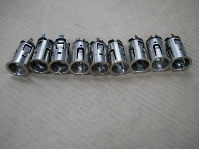 Bmw e36 e53 z3 роз'єм прикурювача 8372913 фото №1