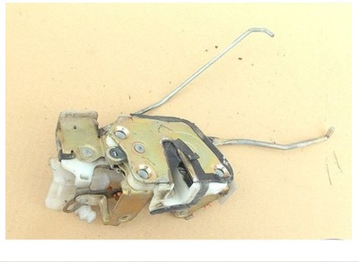 Mitsubishi l400 97r - замок дверь левый перед фото №1