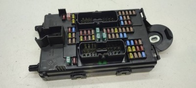 Коробка запобіжників volvo s90 ii 32142591 фото №1