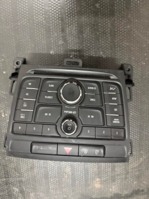 Панель керування радіо радіо радіопрогравач cd opel zafira c 13435410 фото №1