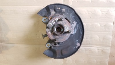 Toyota yaris 06-11 ступица правый перед поворотный кулак фото №1