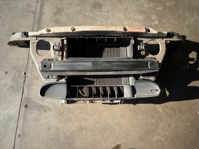 Smart fortwo i lift pas передній радіатора фото №1