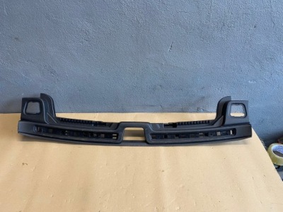 Volvo v60 ii 18- накладка захист поперечина заднього 32239848 фото №1