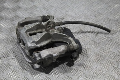 Суппорт тормозной правый задняя toyota chr c-hr фото №1