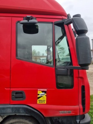 Дверь правое красные iveco eurocargo 08-15 rok фото №1