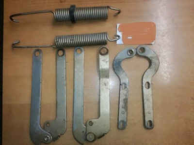 Петли капот mercedes 107 sl slc 1078800177 1078800277 фото №1