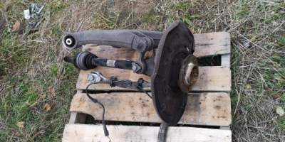 Bmw m6 f12 f13 f06 поворотний кулак задня права привідний вал 228 фото №1