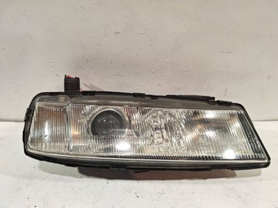 Лампа перед права 137124-00 opel calibra 89-97 фото №1