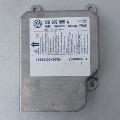 Vw golf iv модуль датчик подушка безпеки 1c0909605a фото №1
