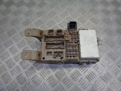 Коробка предохранителей toyota corolla e12 1.6 фото №1