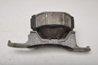 Volvo s40 ii v50 2.4 20v 170km кронштейн подушка двигателя фото №1