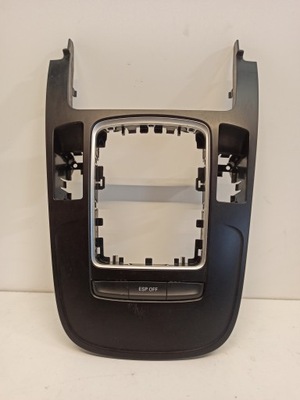 Панель средний рамка audi a4 b8 8k0864261 фото №1