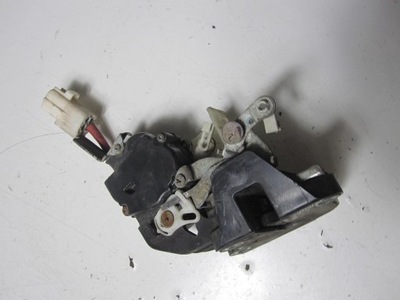 Замок дверь задний правый toyota carina 94r фото №1