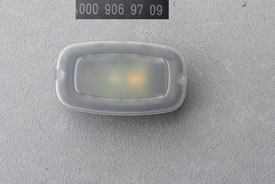 Лампа освещение сиденье перед mercedes 0009069709 фото №1