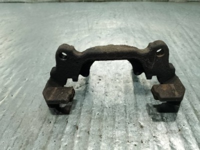 Скоба правый  перед vw golf plus 1.9 tdi фото №1