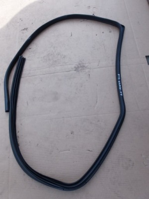 Прокладка дверь правый задняя nissan primera p12 kombi фото №1