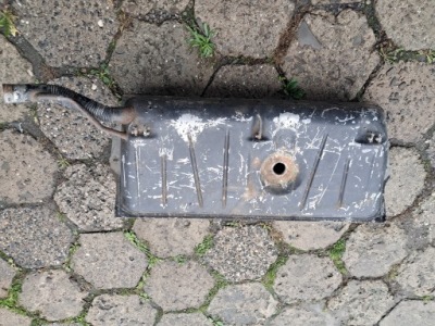 Бак топлива mercedes 107 sl 1074704501 фото №1