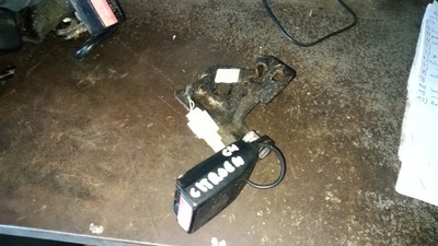 Citroen c4 i 05-10 3d - клипса поперечина задняя фото №1