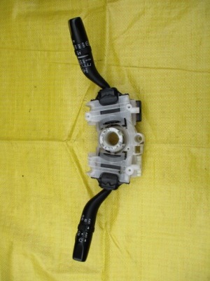 Mazda 6 gg перемикачі перемикач підрульовий перемикач комбінований фото №1