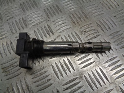 Котушка запалювання skoda оригінальний номер 0040102059 фото №1