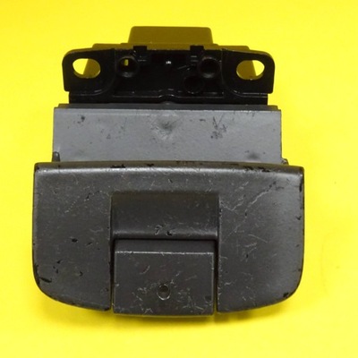 Кнопка вимикач гальма ручного renault espace iv 8200048590c nr28 фото №1