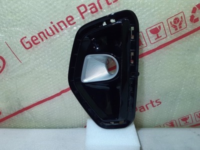 Kia stonic решітка бампера передній ліва фото №1