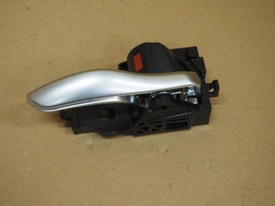 Ручка внутренняя дверь правых toyota c-hr фото №1