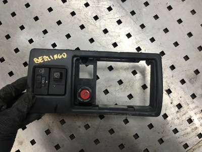 Рамка переключатели berlingo 2002 9635807077 фото №1