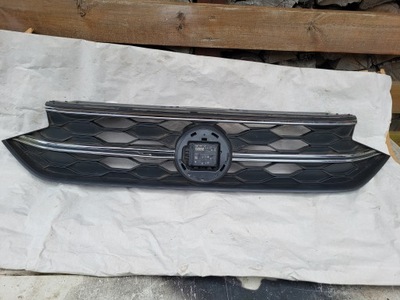 Решітка радіатора решітка радіатора vw taigo 2g7 радар dystronic фото №1