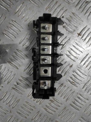 Chevrolet camaro 2016 клема запобіжники фото №1