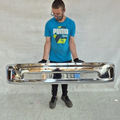 Dodge ram iv рестайлинг  13-18 бампер перед передний pdc фото №1